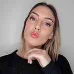 Vicki Hester - @lipswithvicki - Instagram
