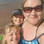 Vicky Holt - @sparkledot - Instagram