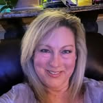 Vicky Cardwell Howell - @vickyhowell618 - Instagram