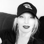 Vicki Irwin - @vlonglegz - Instagram
