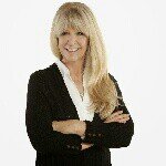 Vicki Kaiser/ OC Real Estate - @victoriavkaiser - Instagram