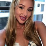 Vicky - @vickyleakxo - Instagram