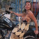 Vicky Lennon - @viclennon - Instagram