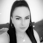 Vicky Leslie - @vickyleslie86 - Instagram