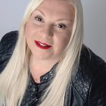 Vicky Major - @majorlypr - Instagram