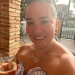 Victoria Marlow - @vickyan62 - Instagram