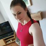 Vicky Milligan - @vickywyatt93 - Instagram