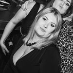 Vicky Poole - @havingissuess - Instagram