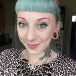 Vicky Rogers - @showmethevimto - Instagram