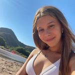 Victoria Roman - @vickyroman98 - Instagram