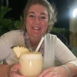 Vicky Singleton - @vixy0102 - Instagram