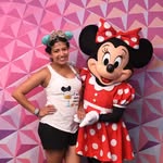 Vicky Smith - @disneyfindsjunkie - Instagram