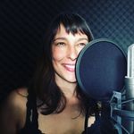 Vicky Watt ✍️ 🎤 🌊 - @vixbythesea - Instagram