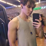 Victor Hartnett 🇧🇷 - @victor_hartnett18 - Instagram