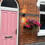 Mia - @victorian_reno_chester - Instagram