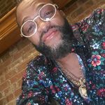 Victor Holmes Sr. - @viktorysr - Instagram