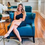 Victoria Dunlap - Facebook