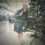 Victoria Ebert - @vikktoriuhhlovesbooks - Instagram