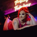 Victoria Ellis - @victoria.fielden.7 - Instagram