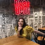 Victoria Font - Facebook