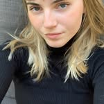 Victoria Hébert - @victoria.srh - Instagram