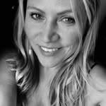 Victoria Staples - @ch1cokiwi - Instagram