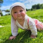 Vikki Freeman - @vikki.freeman.142 - Instagram