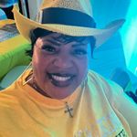 Vikki Veal Parker - @vparker3427 - Instagram
