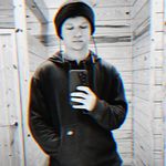 Vincent Farris - @vincentvandraven - Instagram