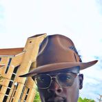 Vincent Hook - Facebook