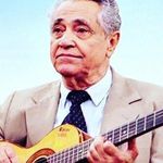Renato Andrade - @renato_andrade_mago_da_viola - Instagram