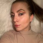 Viola Dömötör - @violacherry - Instagram