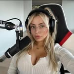@violaharperr - Instagram