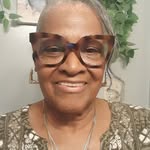 Viola Page - @viopage44 - Instagram