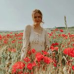 Antonia - @toeyviolatoetoerothestrange98 - Instagram