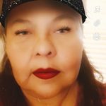 Viola Salas - @butterflyrose0 - Instagram
