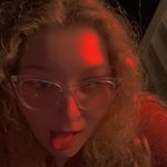 Violet Anderson - @eat_your_soup_with_a_fork - Instagram