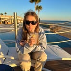 Violet Andrews - Facebook
