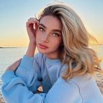 Violet Lune Archeron - @violetarcheron - Instagram
