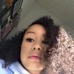 Violet Atkinson - @violet_bulesky - Instagram