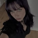 Violet Barton - @luvisvai - Instagram