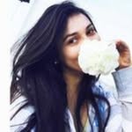 Violet Bennett - @generosa5_loiola - Instagram