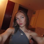 VC - @violetconner.jpeg - Instagram