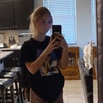 @violetcornett_ - Instagram