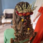 Alexandra Collins - @violet.crown.hairdressing - Instagram