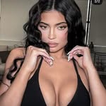 Violet Di Forbes - @di.forbes - Instagram
