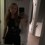 violet - @violetforbess - Instagram