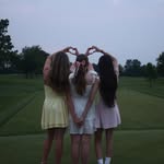 Violet Holmes - @violetholmess23 - Instagram