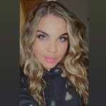 Violet Holmes - @violet_holmes94 - Instagram