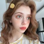 Violet Lau - @violetlau1012 - Instagram